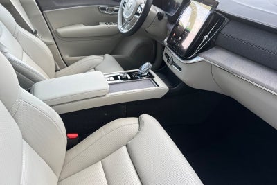 2026 Volvo XC90 Plug-In Hybrid T8 Ultra 6 Passenger