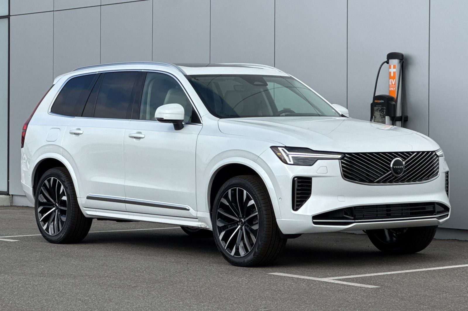 2026 Volvo XC90 Plug-In Hybrid T8 Ultra 6 Passenger
