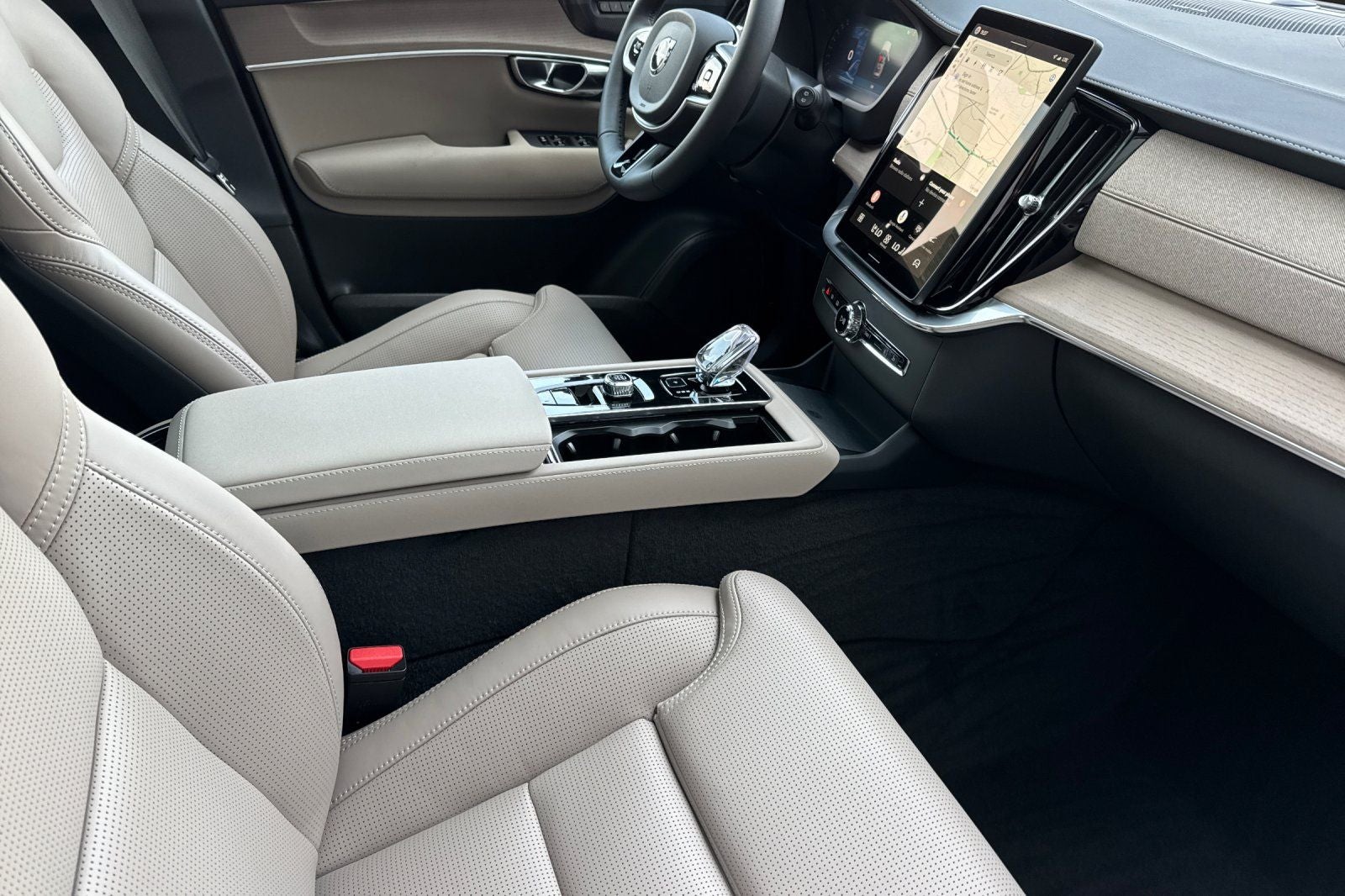 2026 Volvo XC90 Plug-In Hybrid T8 Ultra 6 Passenger