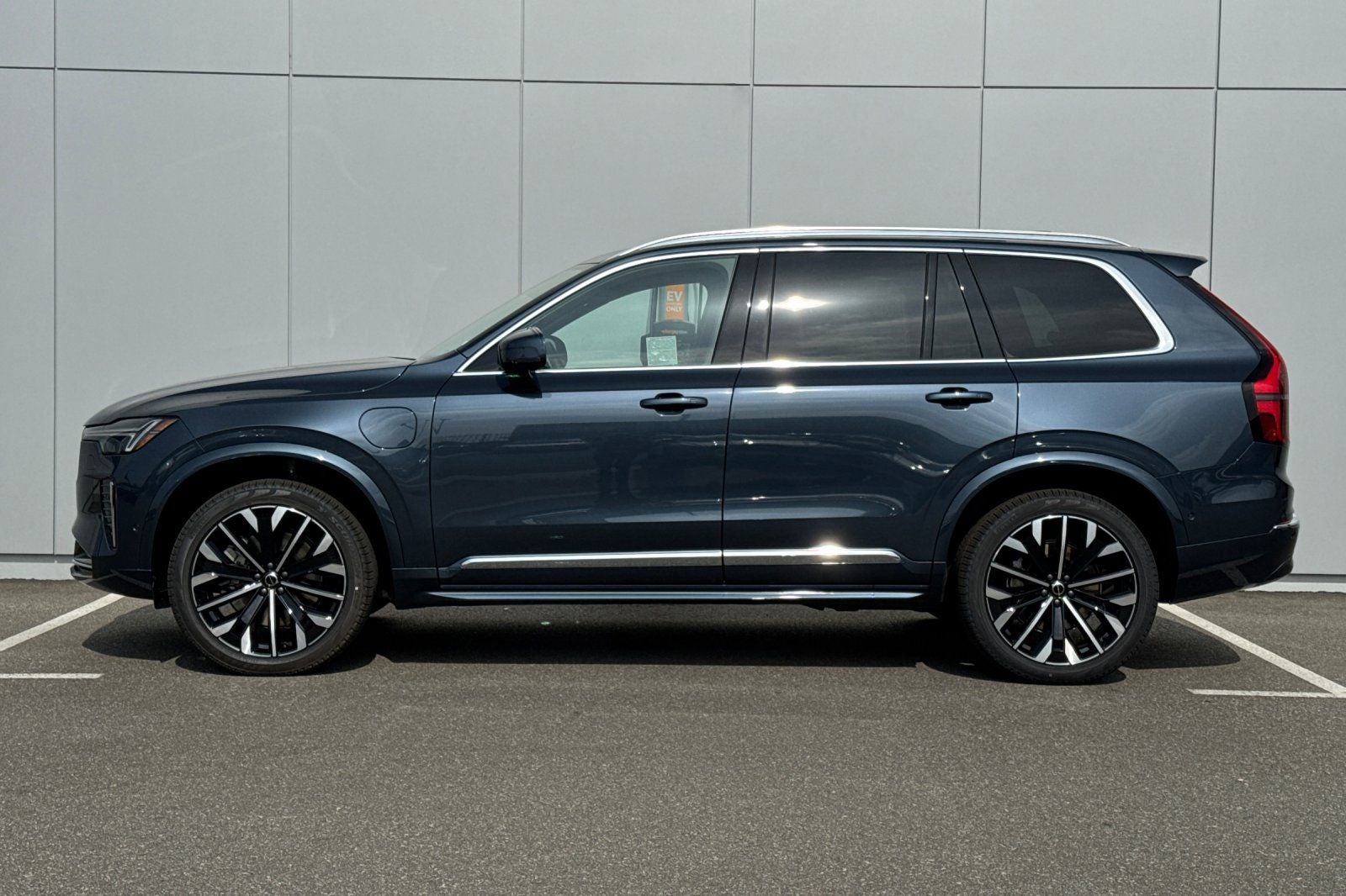 2026 Volvo XC90 Plug-In Hybrid T8 Ultra 6 Passenger