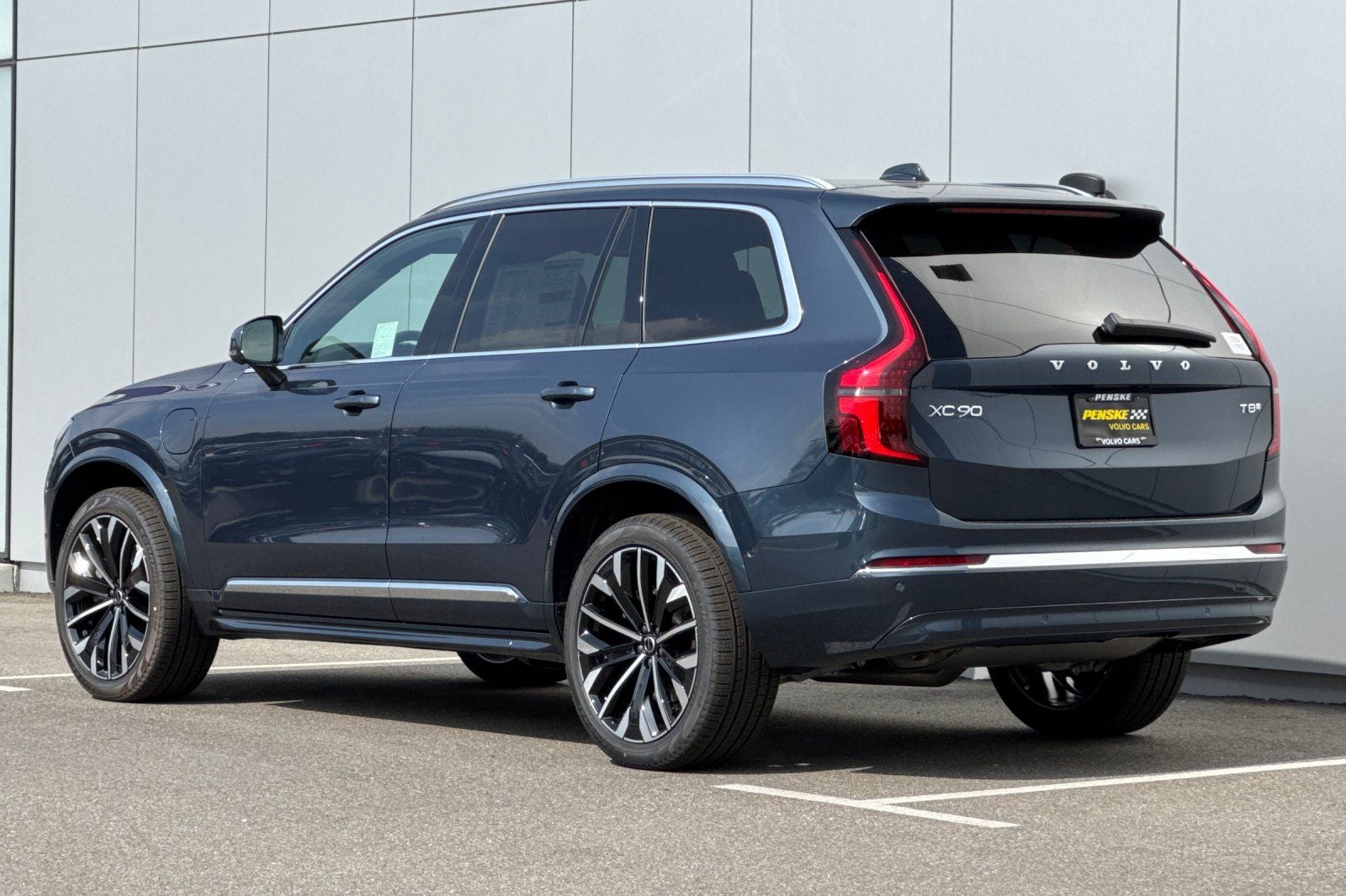 2026 Volvo XC90 Plug-In Hybrid T8 Ultra 6 Passenger