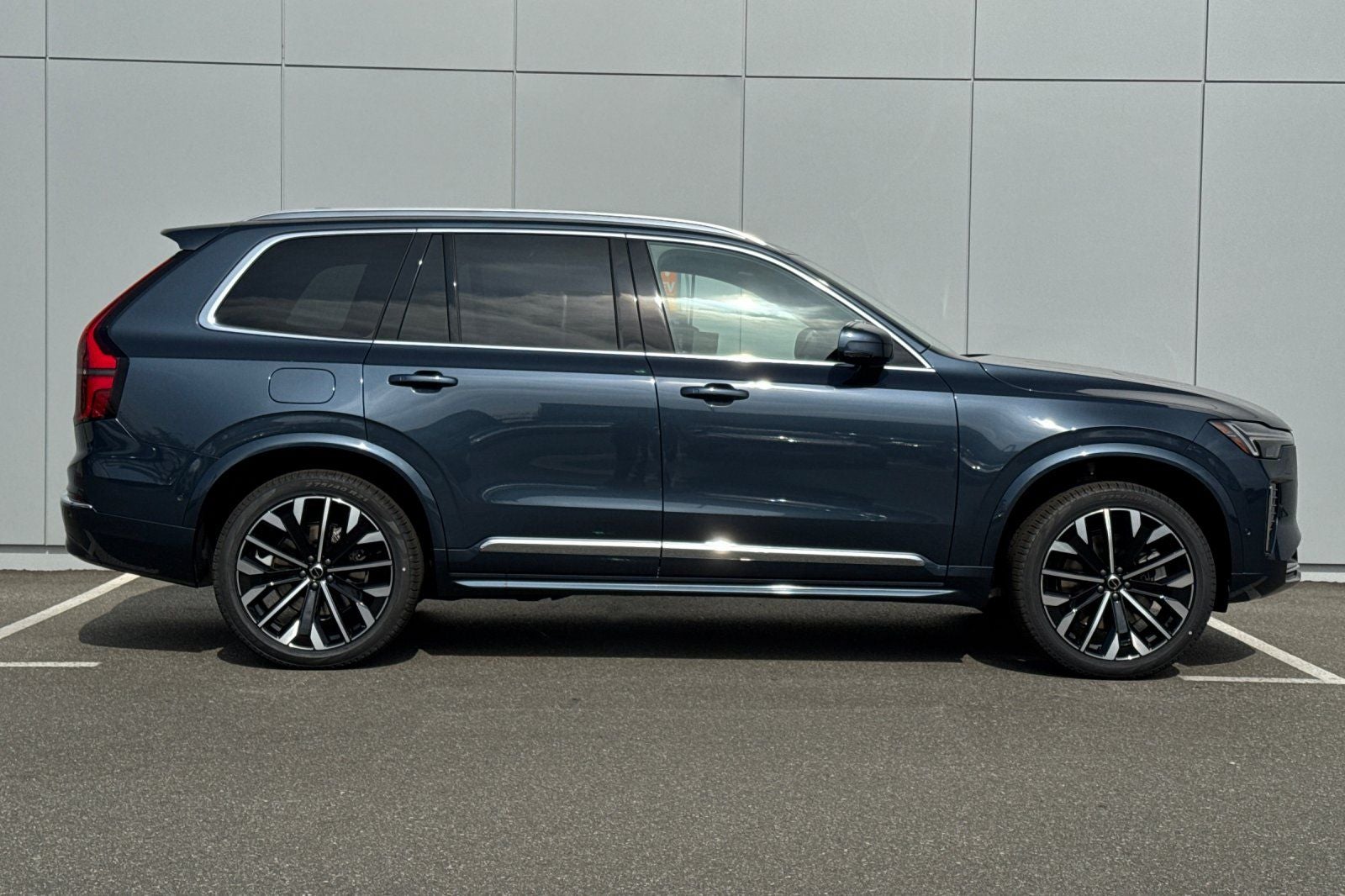 2026 Volvo XC90 Plug-In Hybrid T8 Ultra 6 Passenger