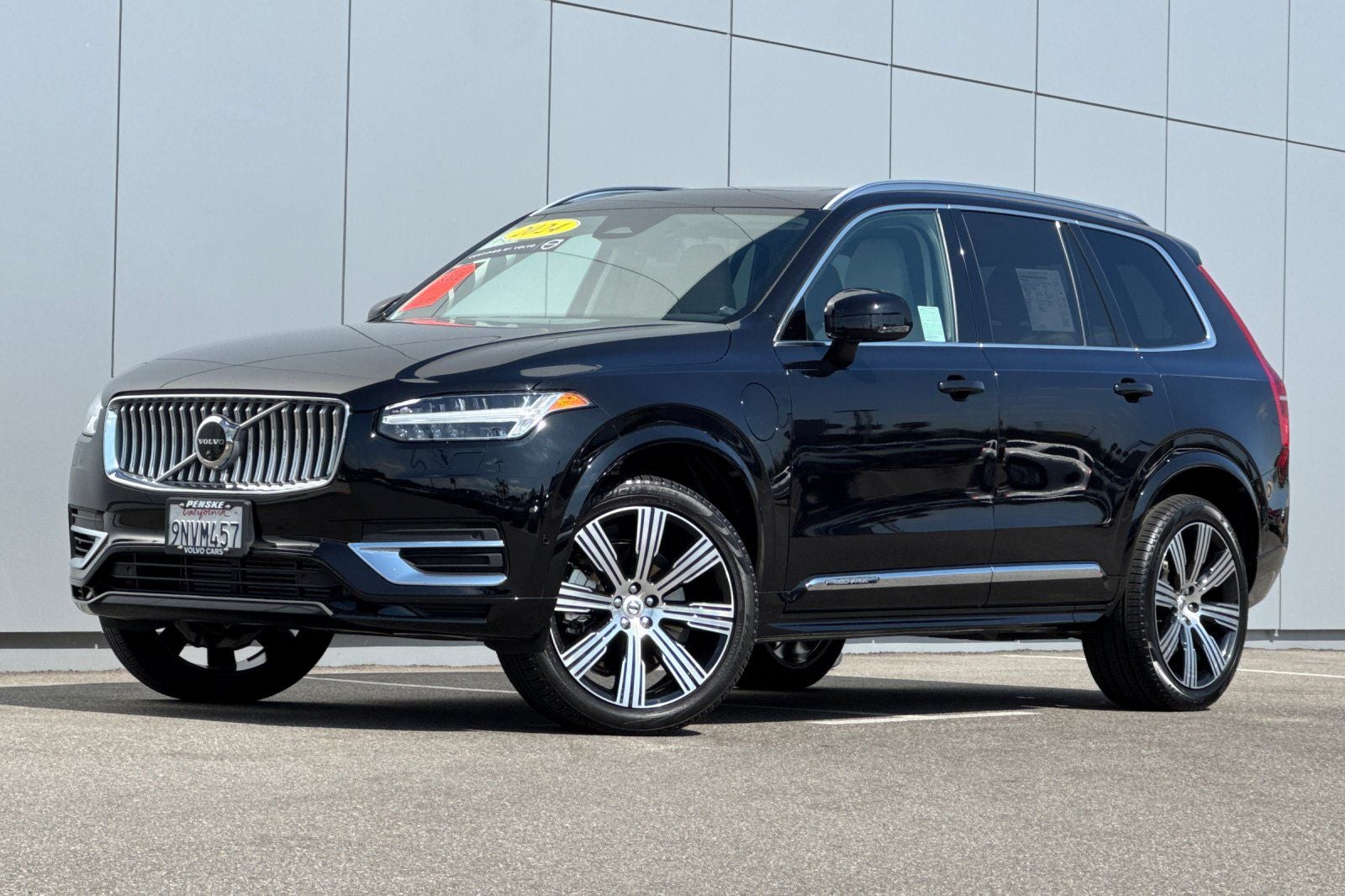 2024 Volvo XC90 Recharge Plug-In Hybrid T8 Plus 6 Passenger