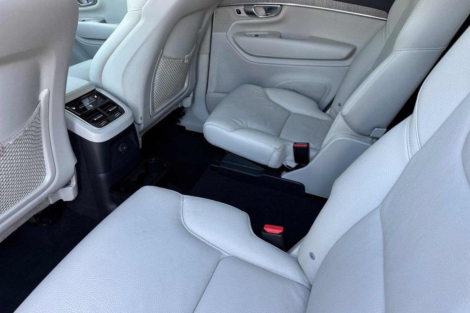 2024 Volvo XC90 Recharge Plug-In Hybrid T8 Plus 6 Passenger
