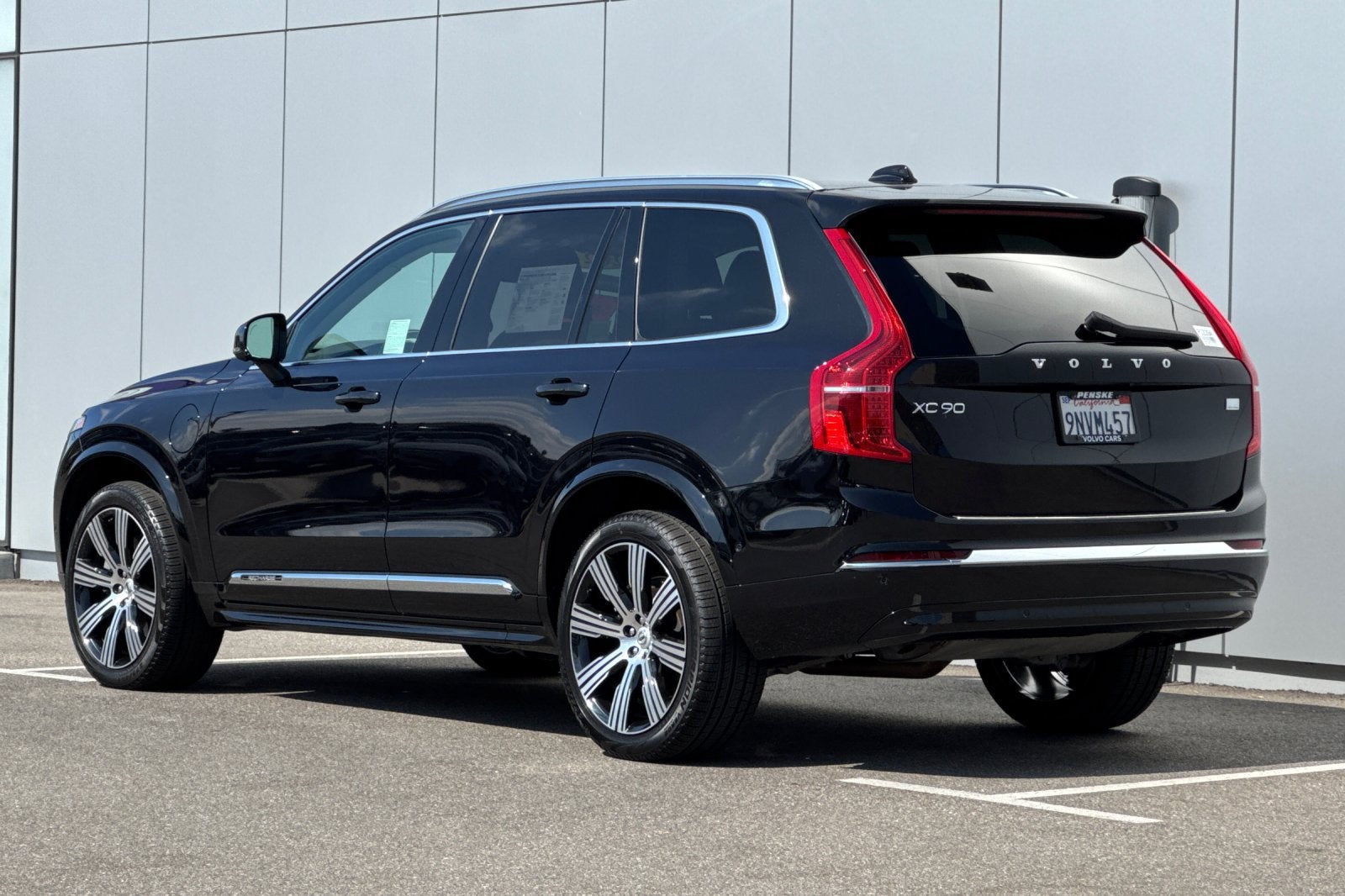 2024 Volvo XC90 Recharge Plug-In Hybrid T8 Plus 6 Passenger