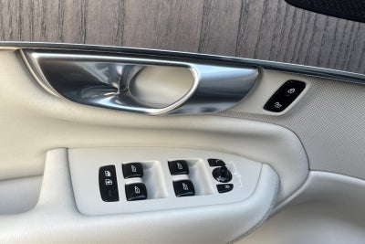 2024 Volvo XC90 Recharge Plug-In Hybrid T8 Plus 6 Passenger