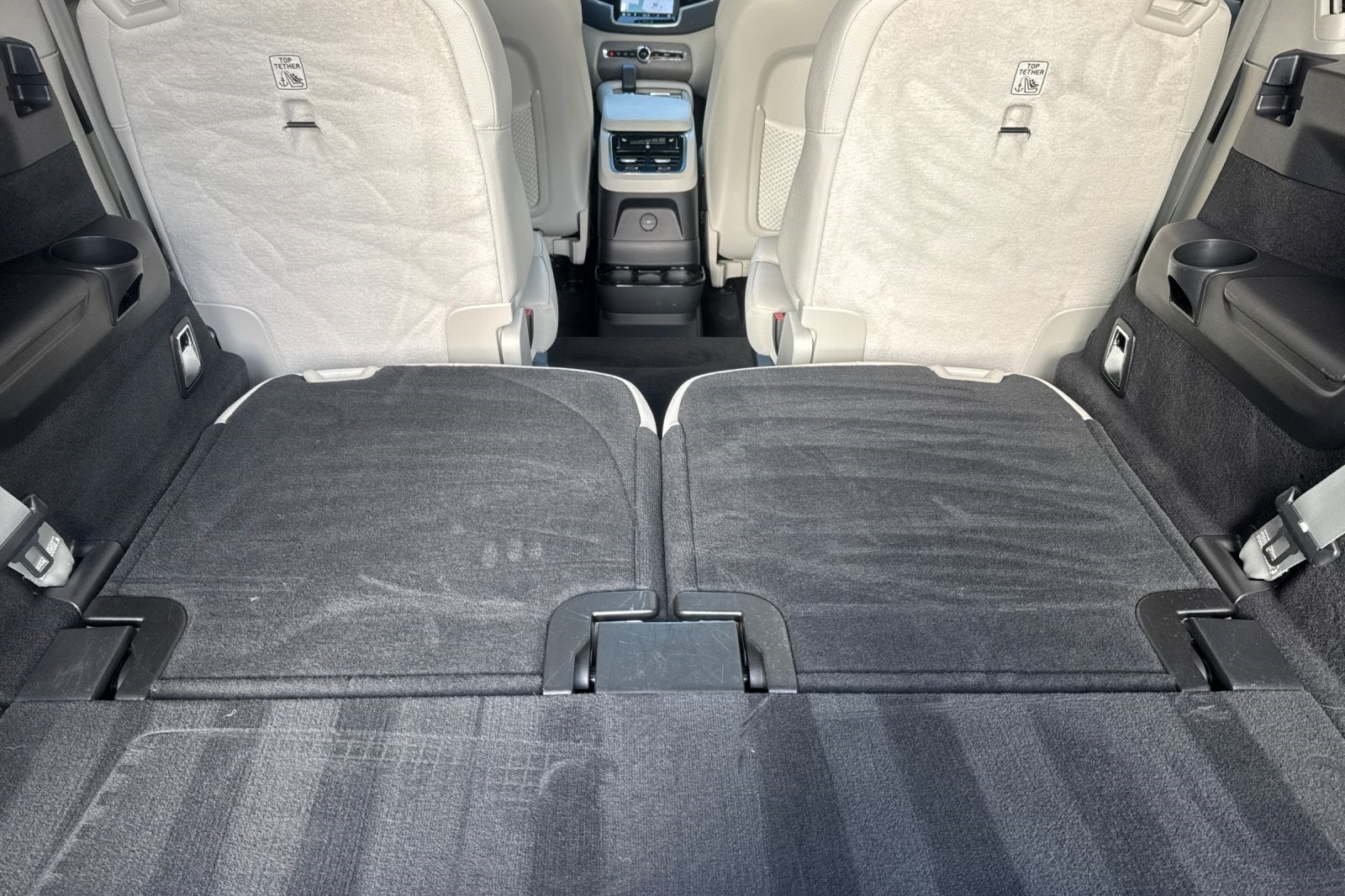 2024 Volvo XC90 Recharge Plug-In Hybrid T8 Plus 6 Passenger