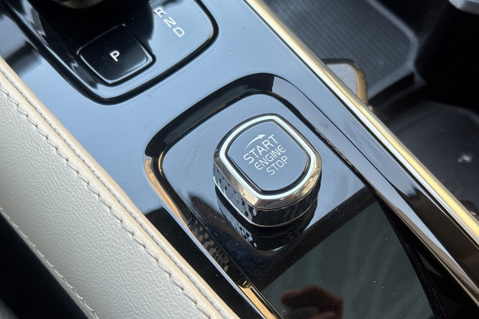 2024 Volvo XC90 Recharge Plug-In Hybrid T8 Plus 6 Passenger