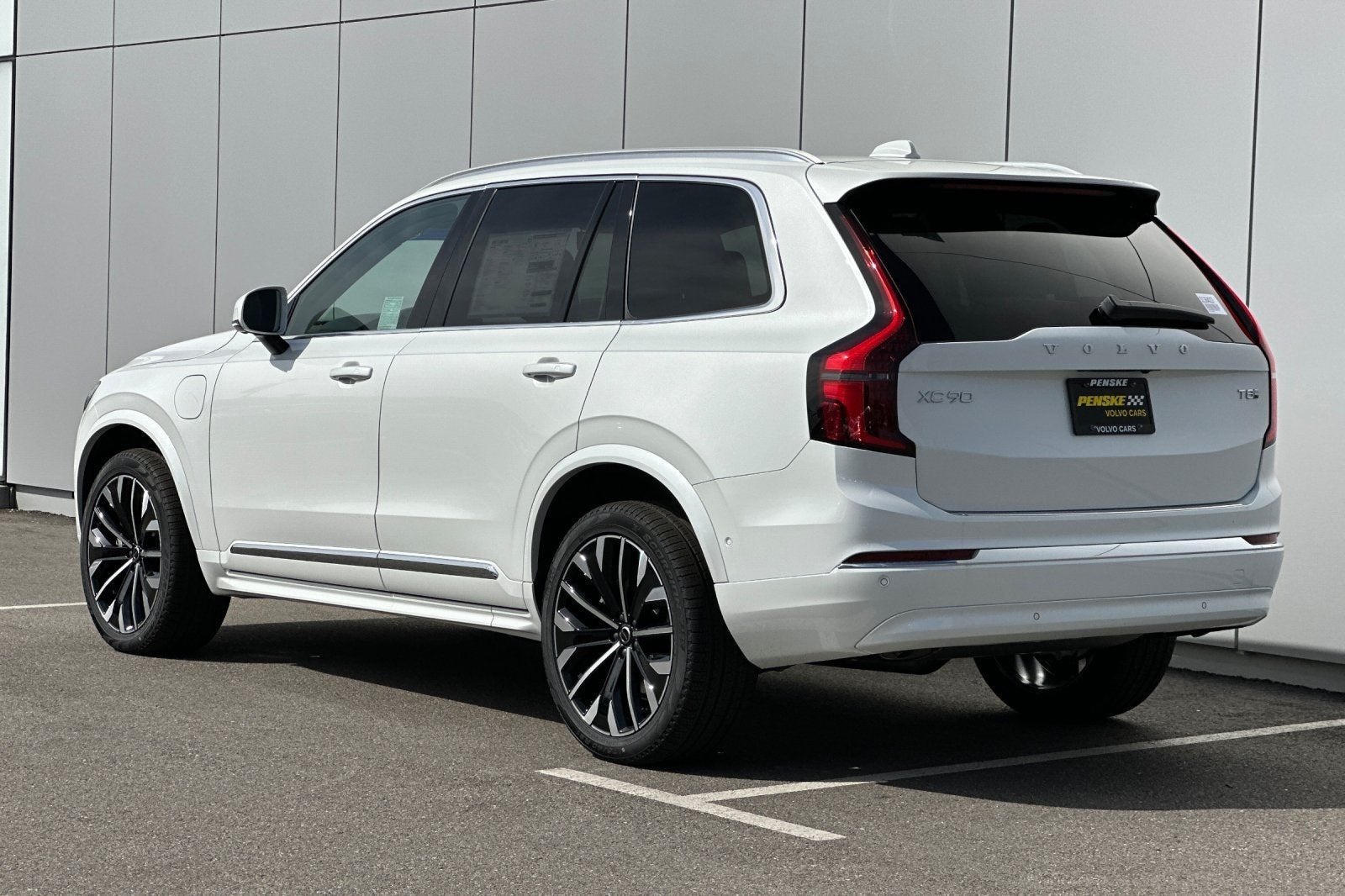 2025 Volvo XC90 Plug-In Hybrid T8 Plus 7 Passenger 2025.5
