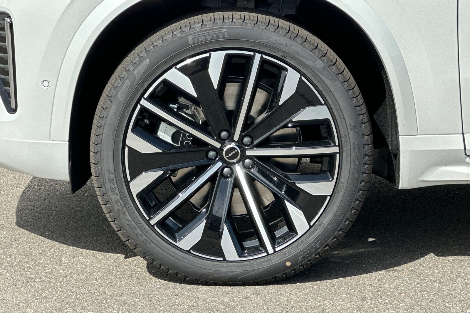 2025 Volvo XC90 Plug-In Hybrid T8 Plus 7 Passenger 2025.5