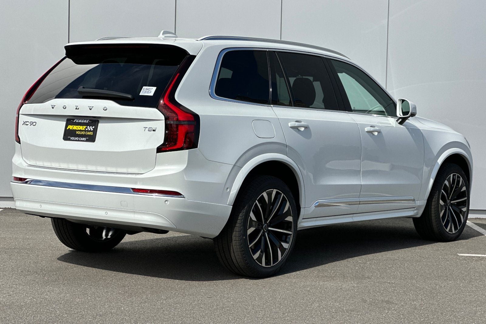 2025 Volvo XC90 Plug-In Hybrid T8 Plus 7 Passenger 2025.5