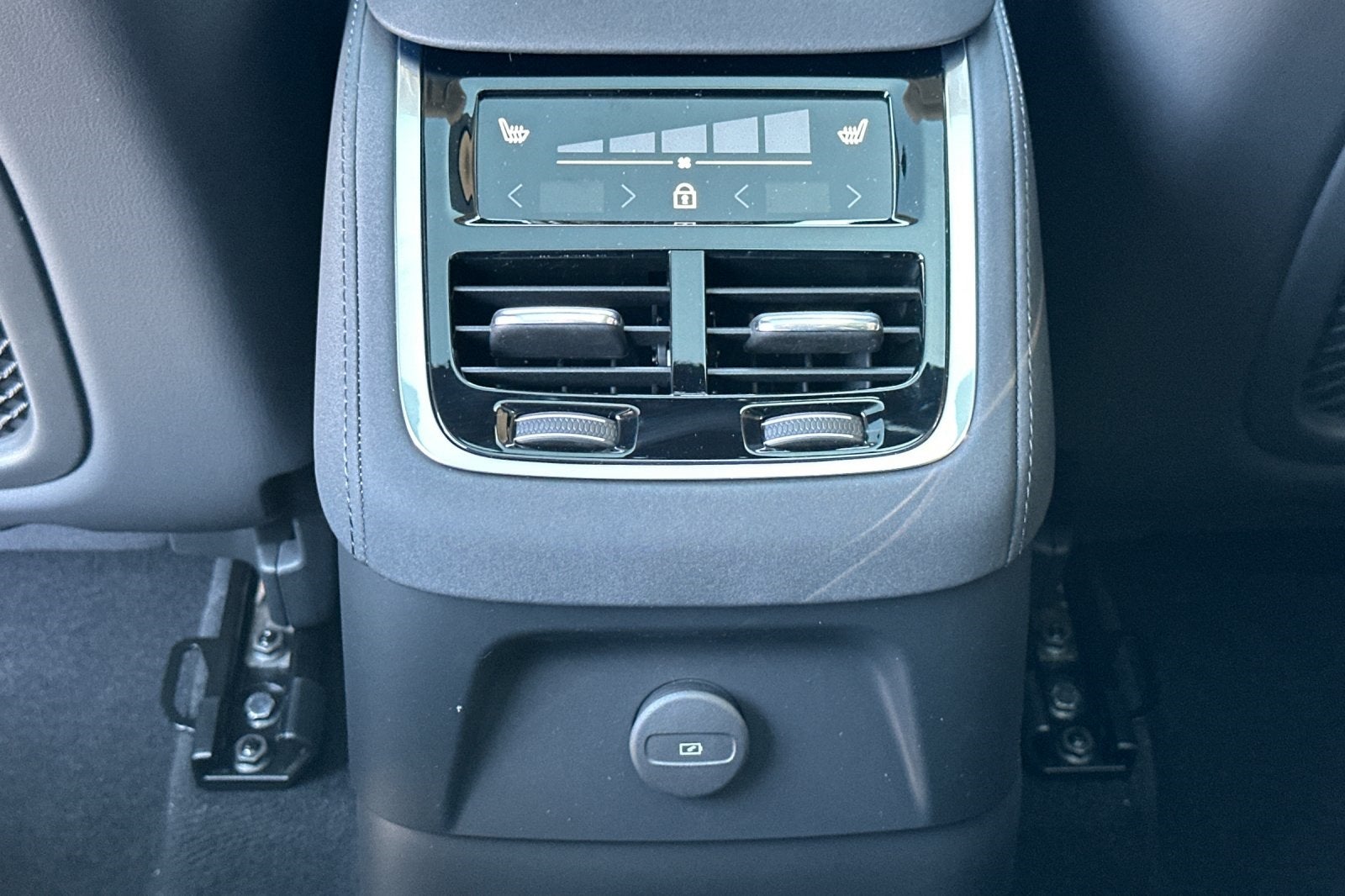 2025 Volvo XC90 Plug-In Hybrid T8 Plus 7 Passenger 2025.5