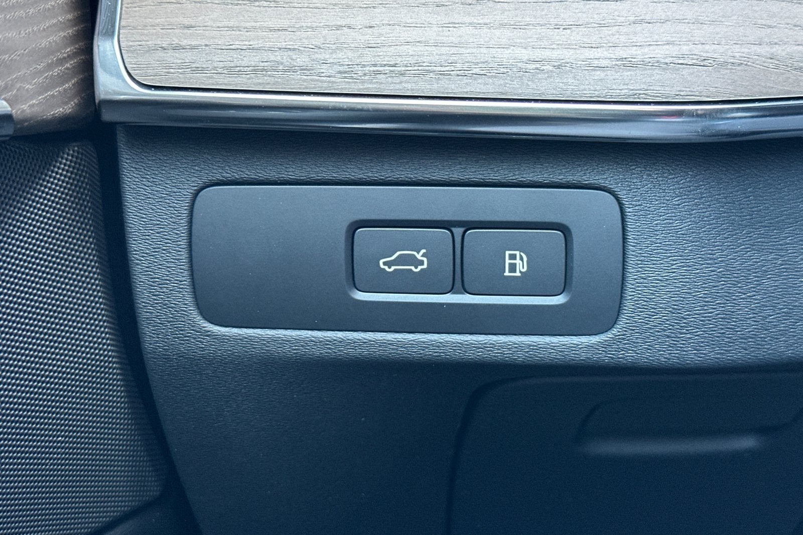 2025 Volvo XC90 Plug-In Hybrid T8 Plus 7 Passenger 2025.5