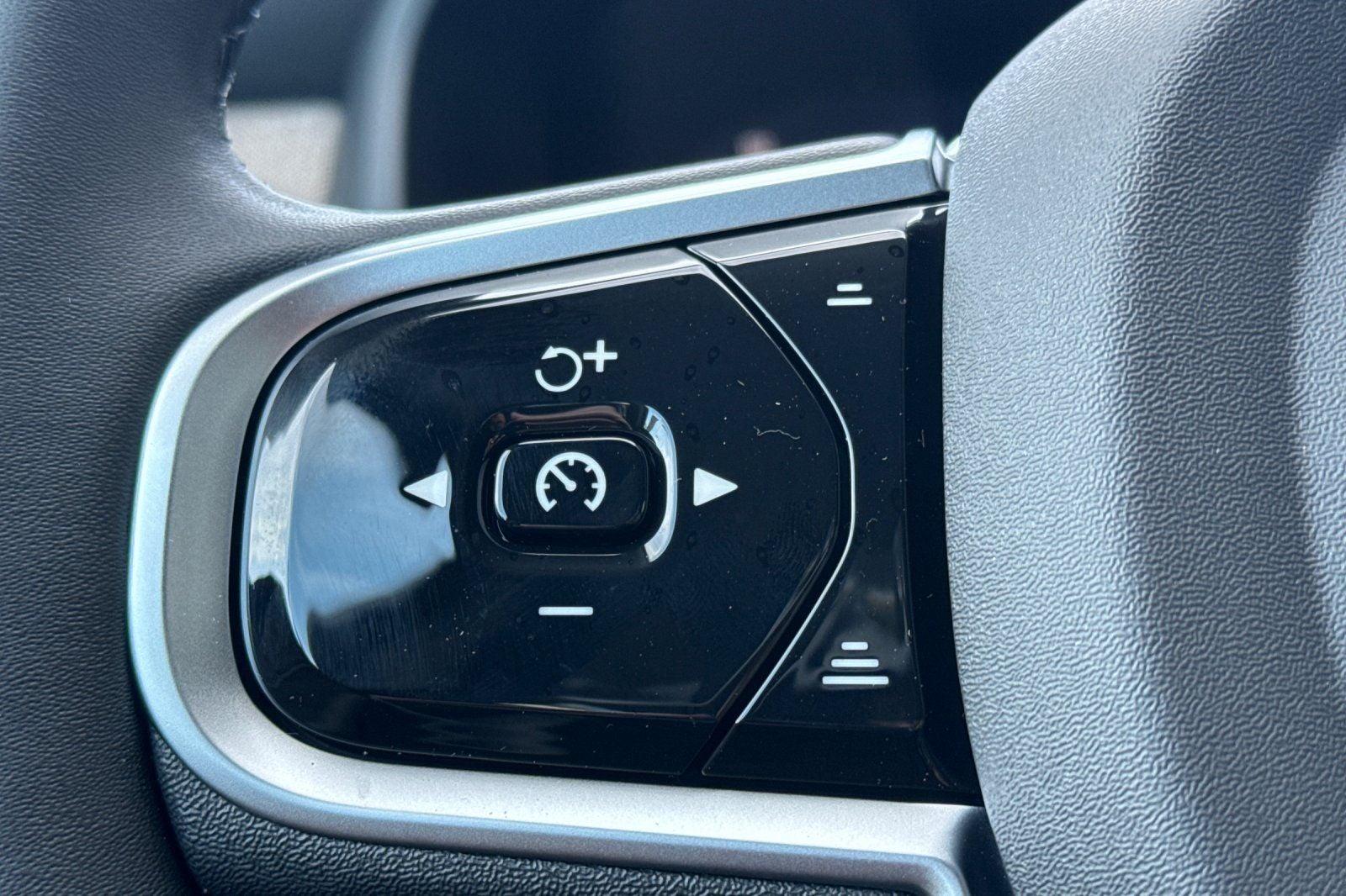 2026 Volvo XC90 Plug-In Hybrid T8 Plus 7 Passenger