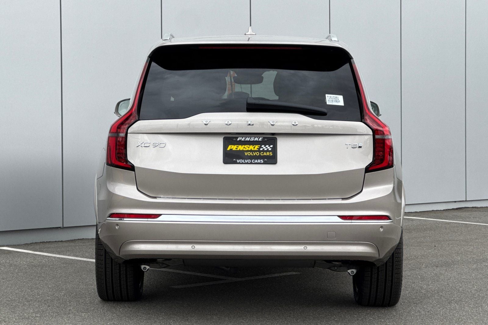 2026 Volvo XC90 Plug-In Hybrid T8 Plus 7 Passenger