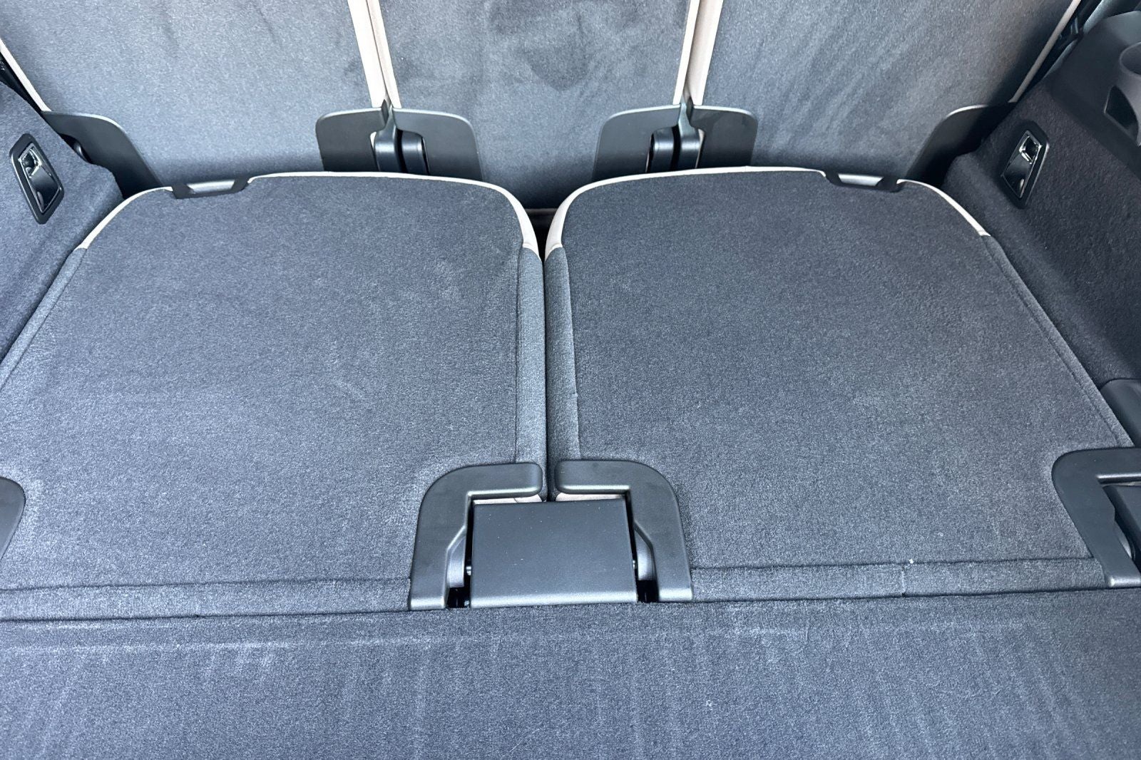 2026 Volvo XC90 Plug-In Hybrid T8 Plus 7 Passenger