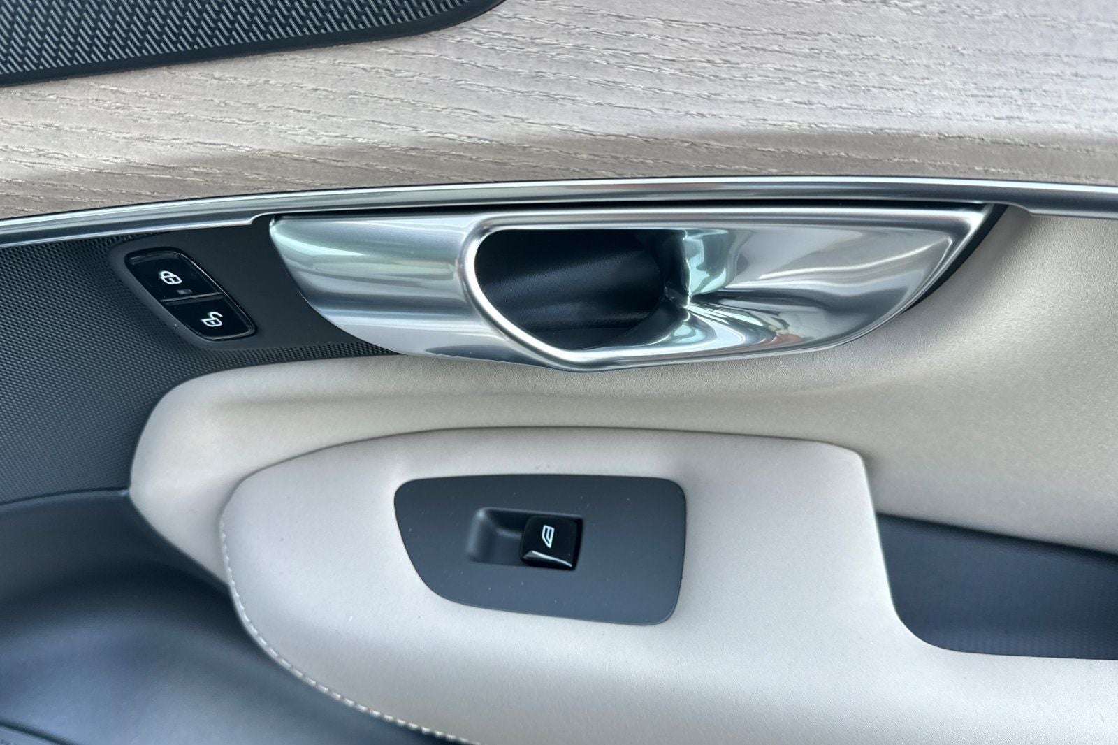 2026 Volvo XC90 Plug-In Hybrid T8 Plus 7 Passenger