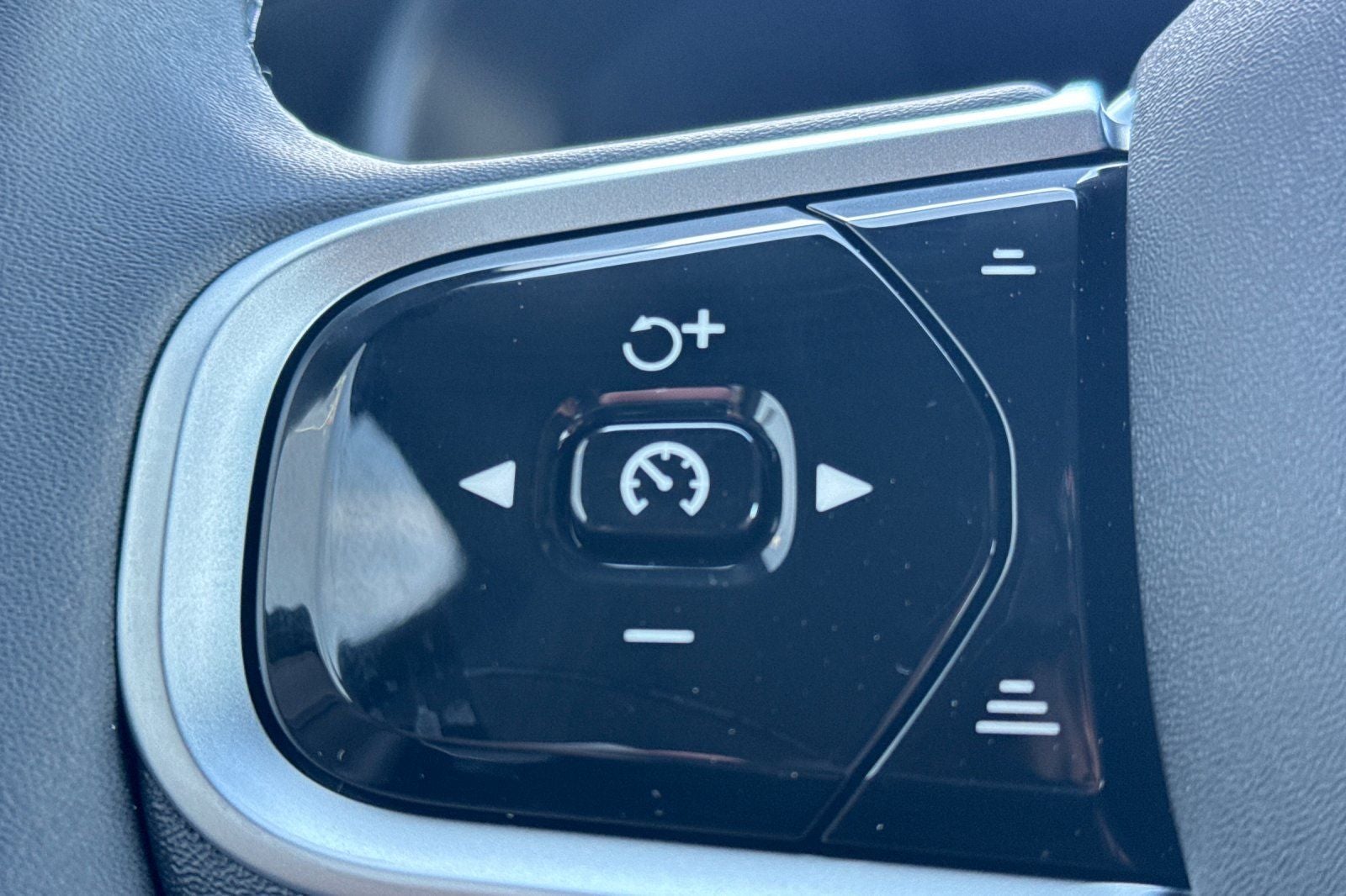 2026 Volvo XC90 Plug-In Hybrid T8 Plus 7 Passenger