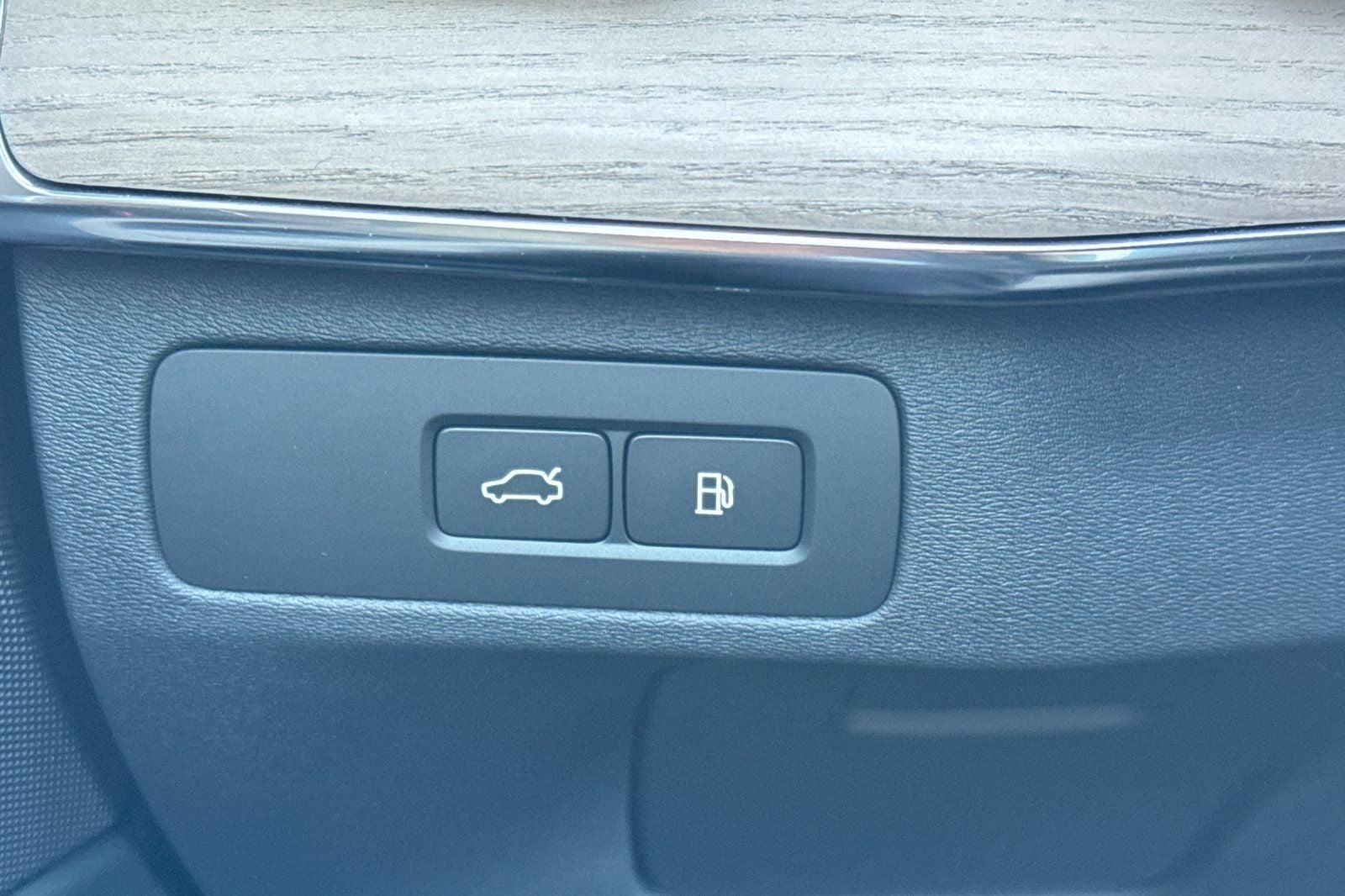 2026 Volvo XC90 Plug-In Hybrid T8 Plus 7 Passenger