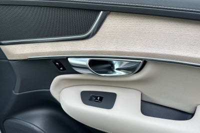 2026 Volvo XC90 Plug-In Hybrid T8 Plus 7 Passenger