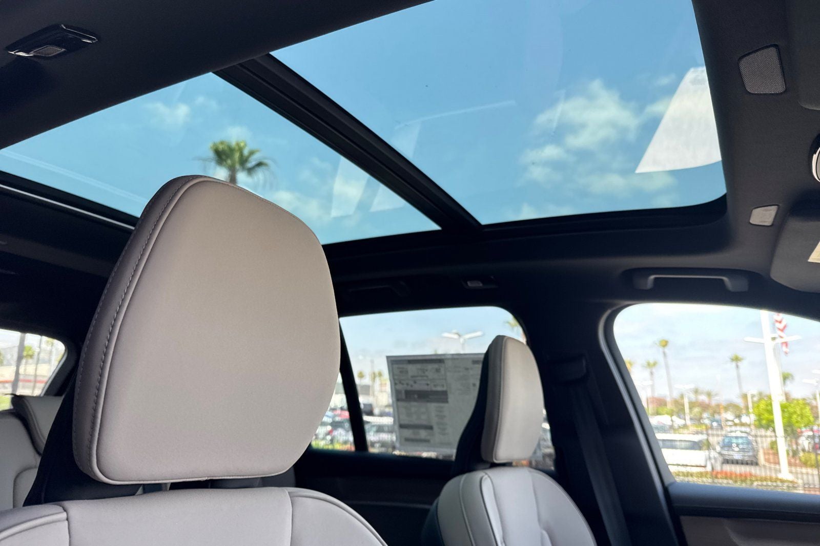 2026 Volvo XC90 Plug-In Hybrid T8 Plus 7 Passenger
