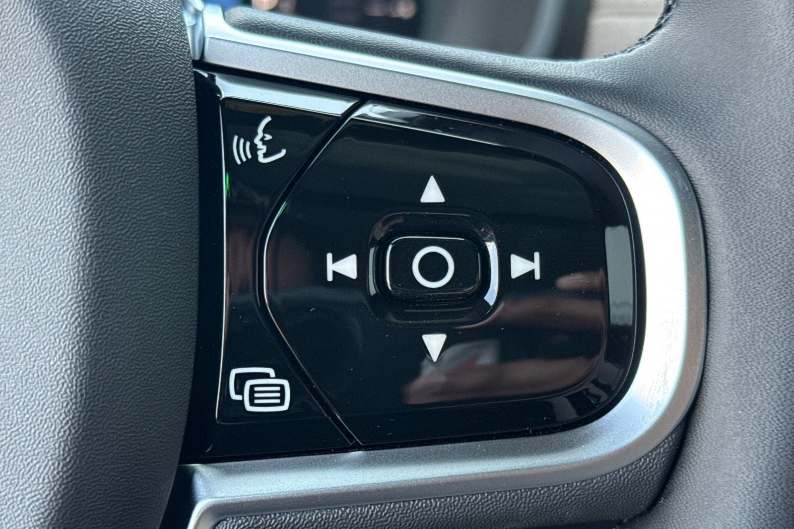 2026 Volvo XC90 Plug-In Hybrid T8 Plus 7 Passenger