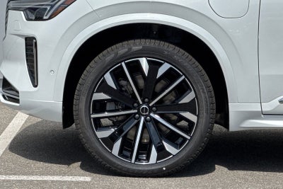 2026 Volvo XC90 Plug-In Hybrid T8 Plus 7 Passenger