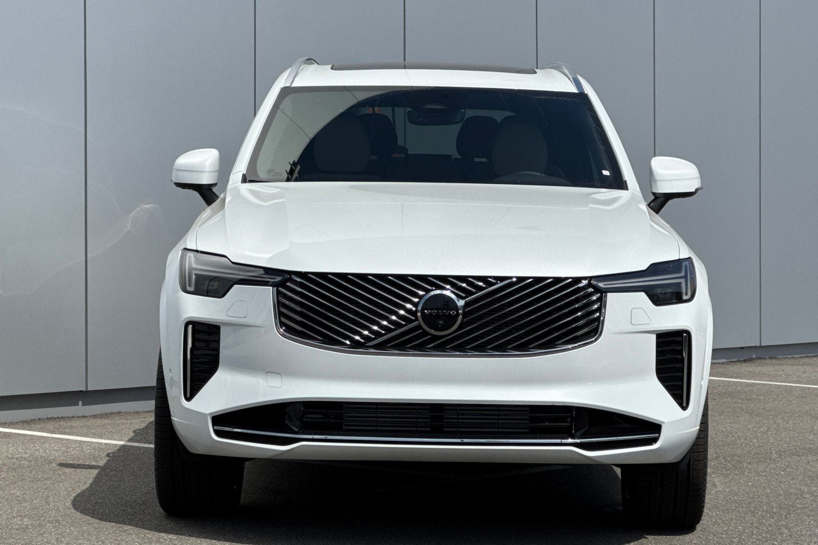 2026 Volvo XC90 Plug-In Hybrid T8 Plus 7 Passenger