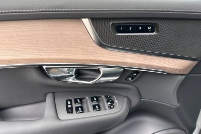 2026 Volvo XC90 Plug-In Hybrid T8 Plus 7 Passenger