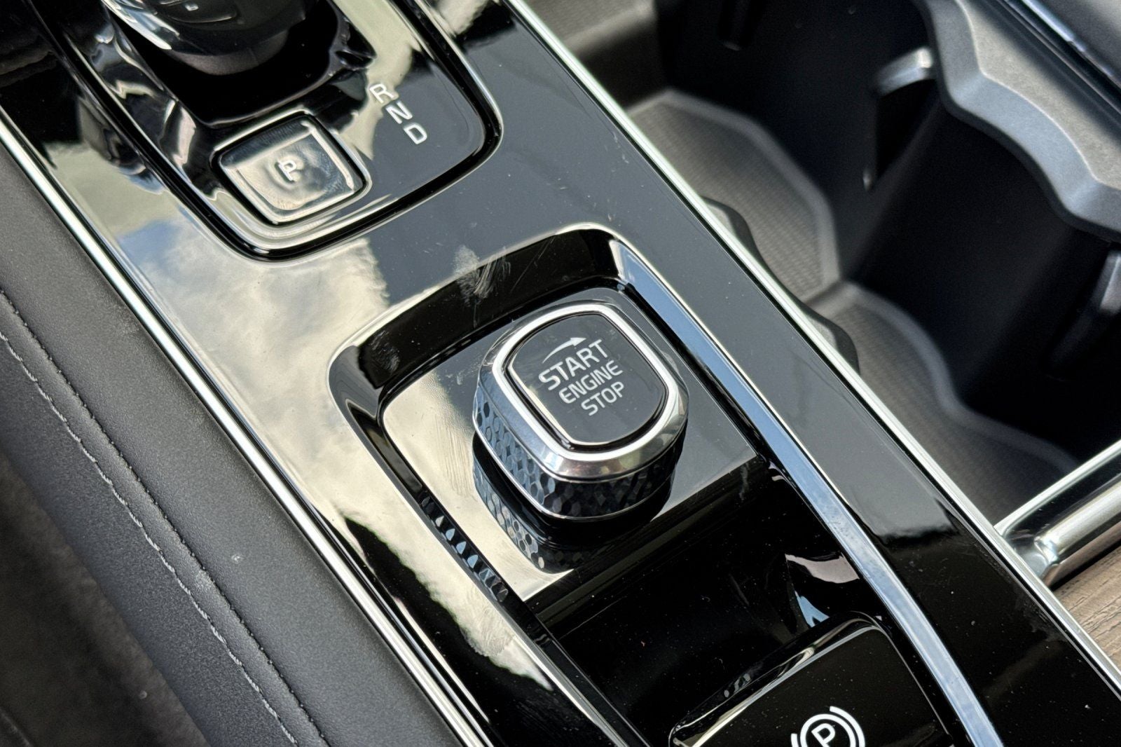 2026 Volvo XC90 Plug-In Hybrid T8 Plus 7 Passenger