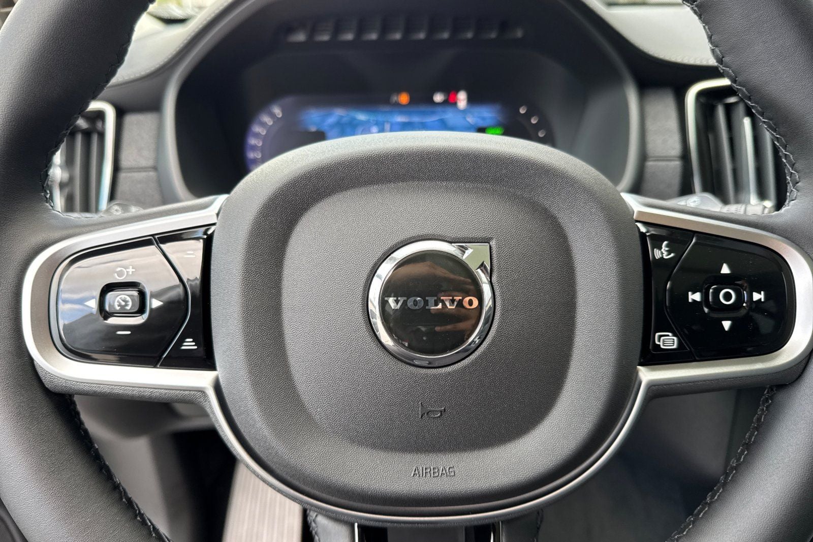 2026 Volvo XC90 Plug-In Hybrid T8 Plus 7 Passenger