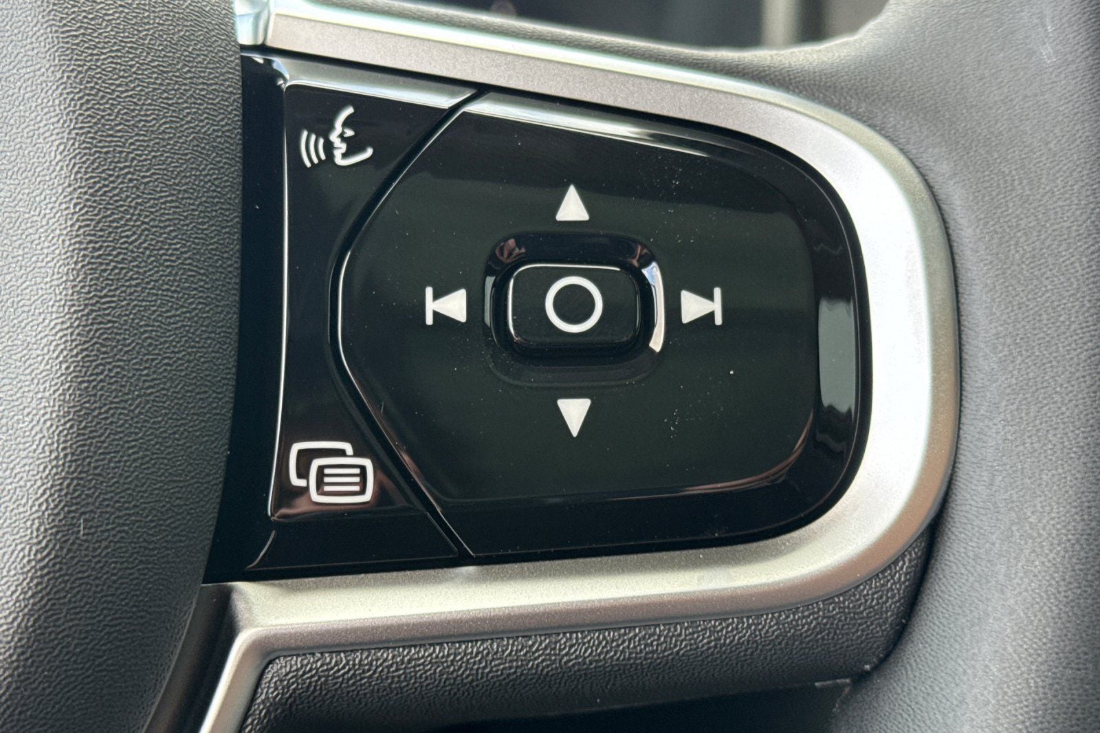 2026 Volvo XC90 Plug-In Hybrid T8 Plus 7 Passenger