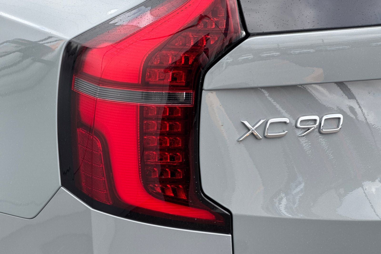 2026 Volvo XC90 Plug-In Hybrid T8 Plus 7 Passenger