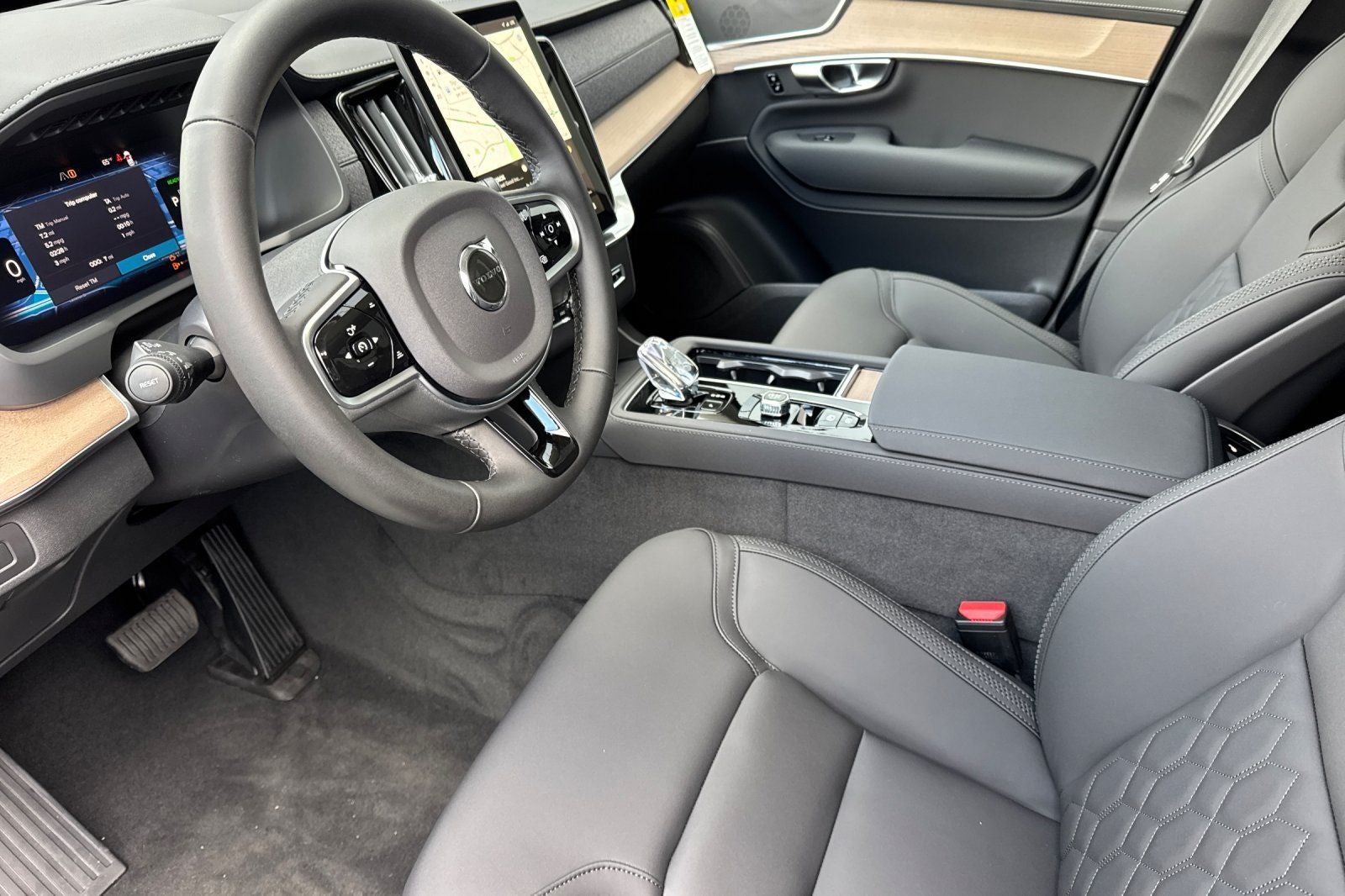 2026 Volvo XC90 Plug-In Hybrid T8 Plus 7 Passenger
