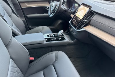 2026 Volvo XC90 Plug-In Hybrid T8 Plus 7 Passenger