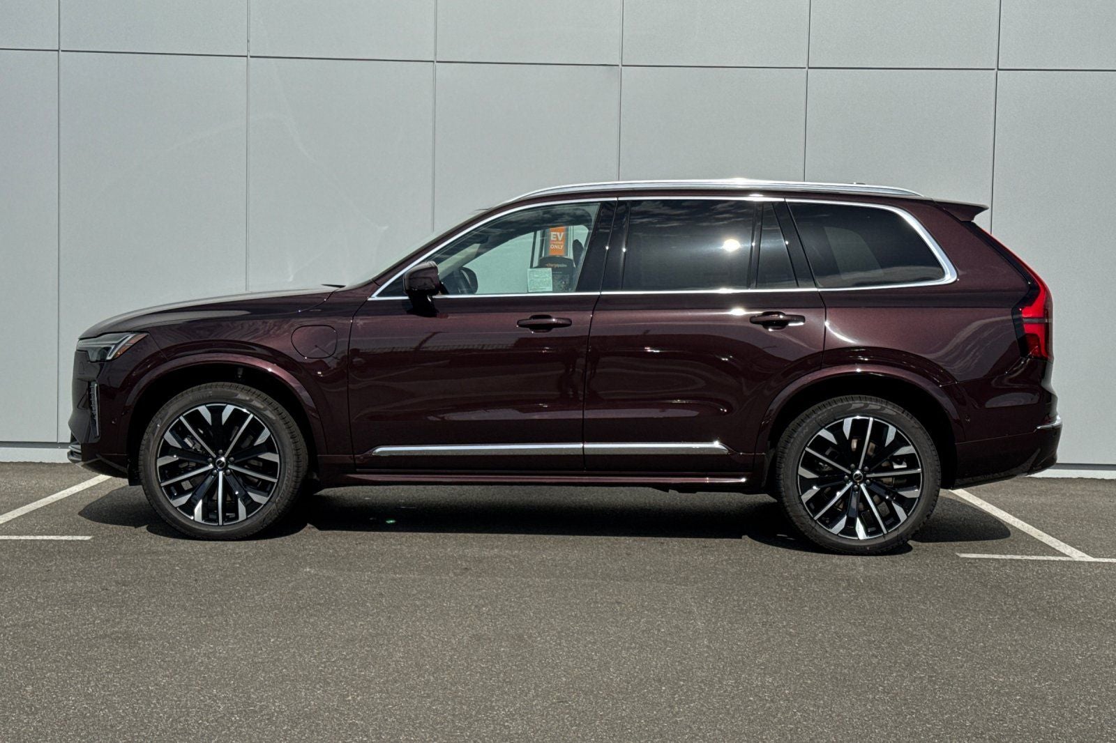 2026 Volvo XC90 Plug-In Hybrid T8 Plus 7 Passenger