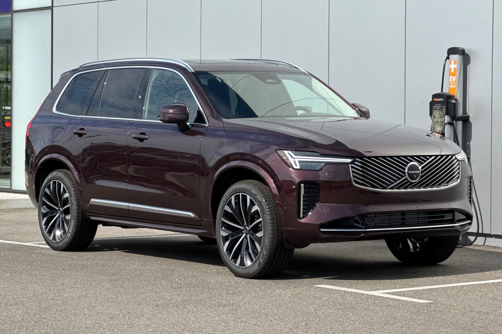 2026 Volvo XC90 Plug-In Hybrid T8 Plus 7 Passenger
