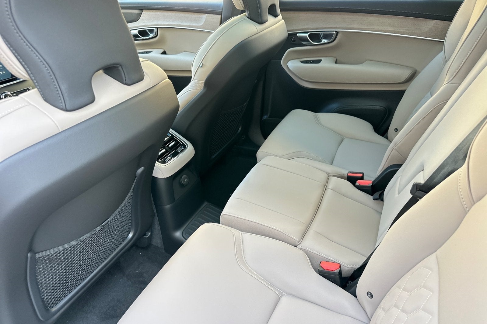 2026 Volvo XC90 Plug-In Hybrid T8 Plus 7 Passenger