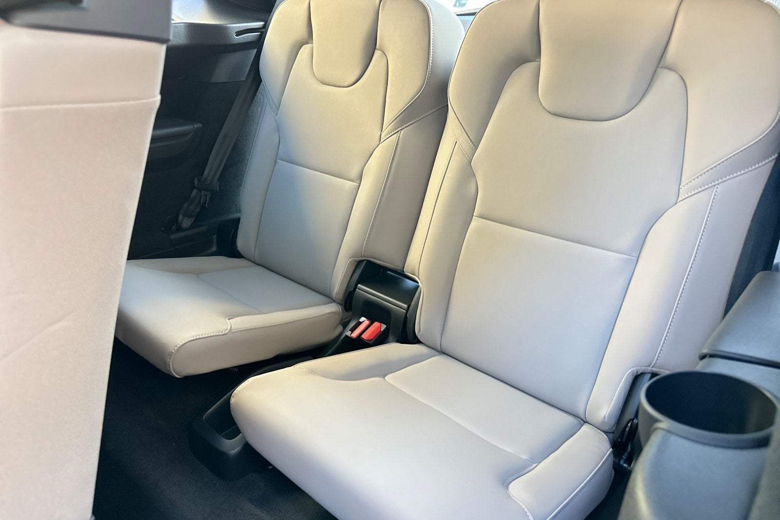 2026 Volvo XC90 Plug-In Hybrid T8 Plus 7 Passenger