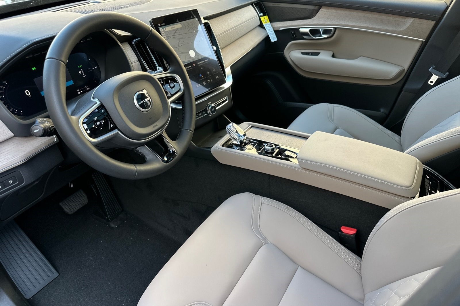 2026 Volvo XC90 Plug-In Hybrid T8 Plus 7 Passenger