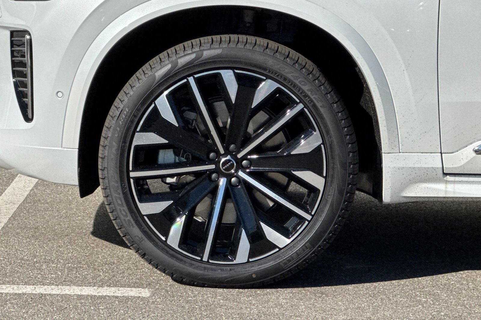 2026 Volvo XC90 Plug-In Hybrid T8 Plus 7 Passenger