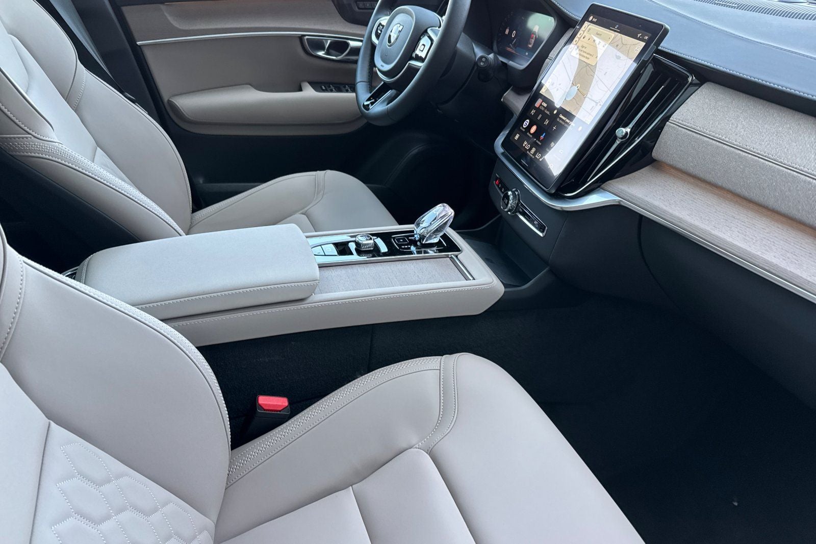 2026 Volvo XC90 Plug-In Hybrid T8 Plus 7 Passenger