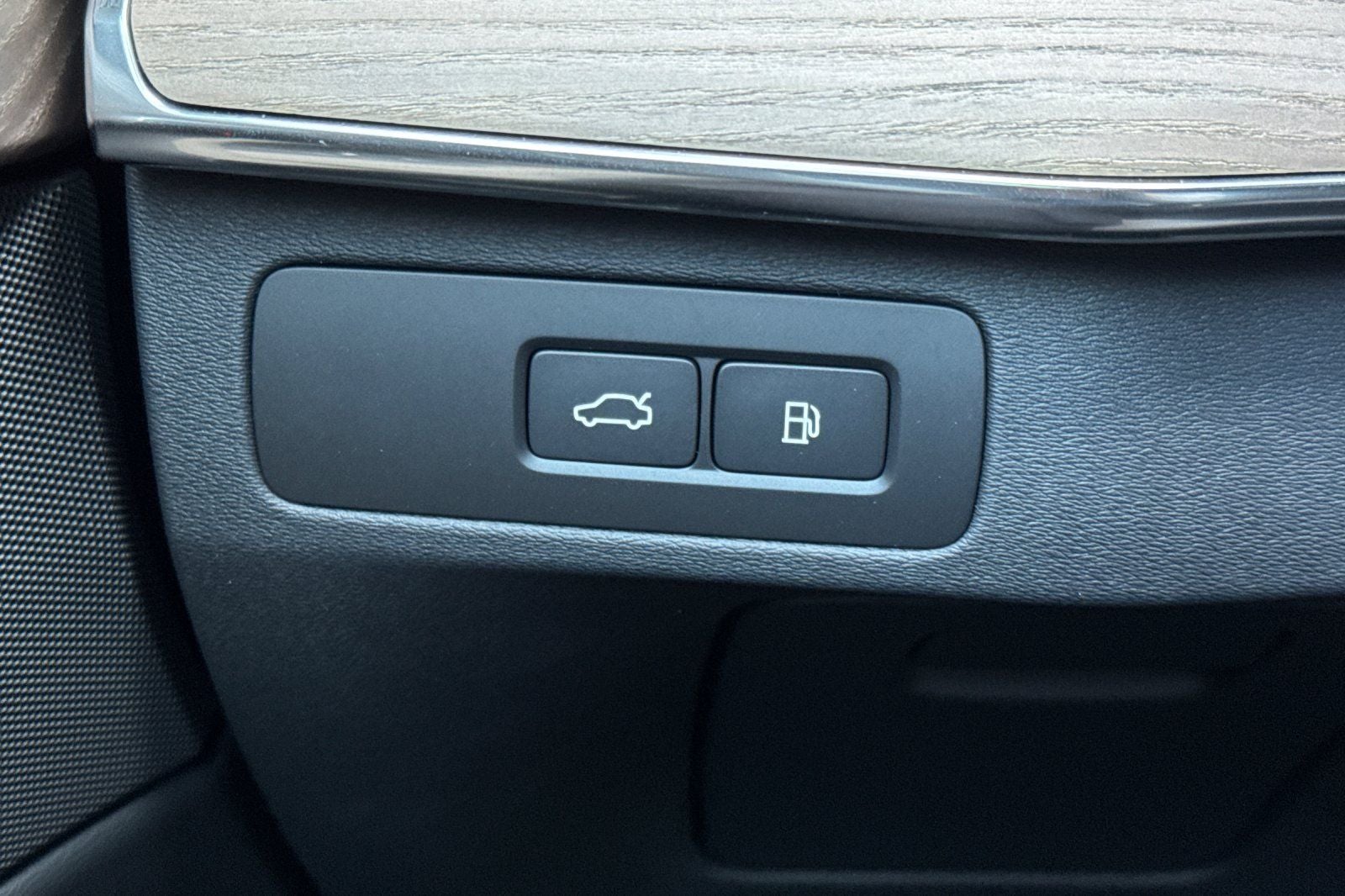 2026 Volvo XC90 Plug-In Hybrid T8 Plus 7 Passenger