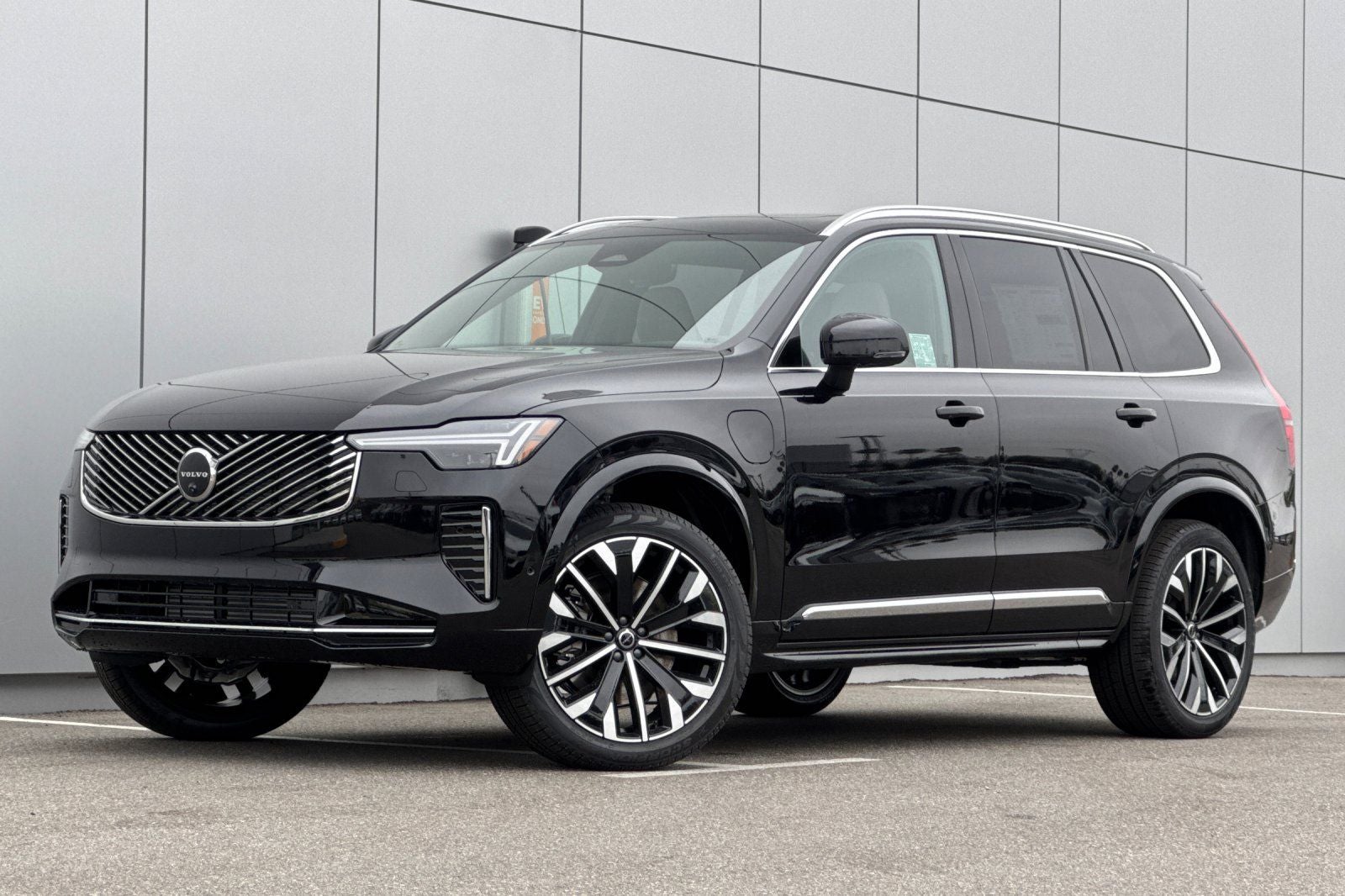 2026 Volvo XC90 Plug-In Hybrid T8 Plus 7 Passenger