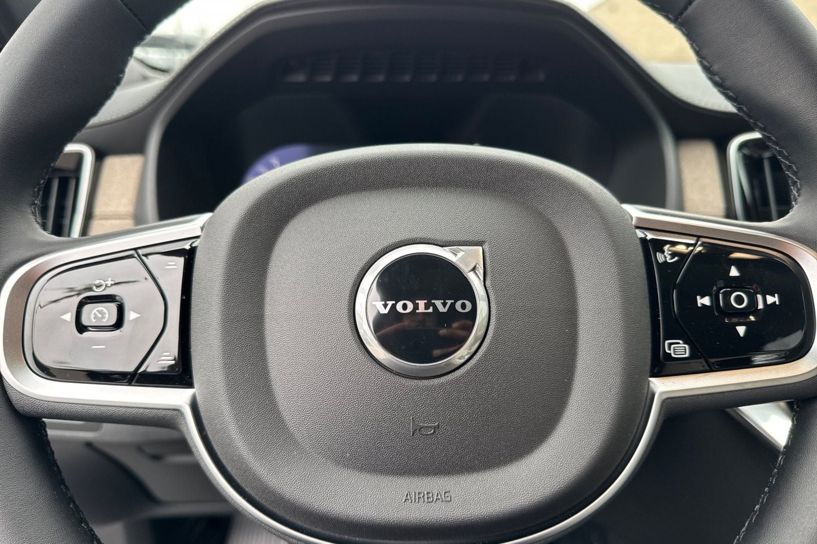 2026 Volvo XC90 Plug-In Hybrid T8 Plus 7 Passenger