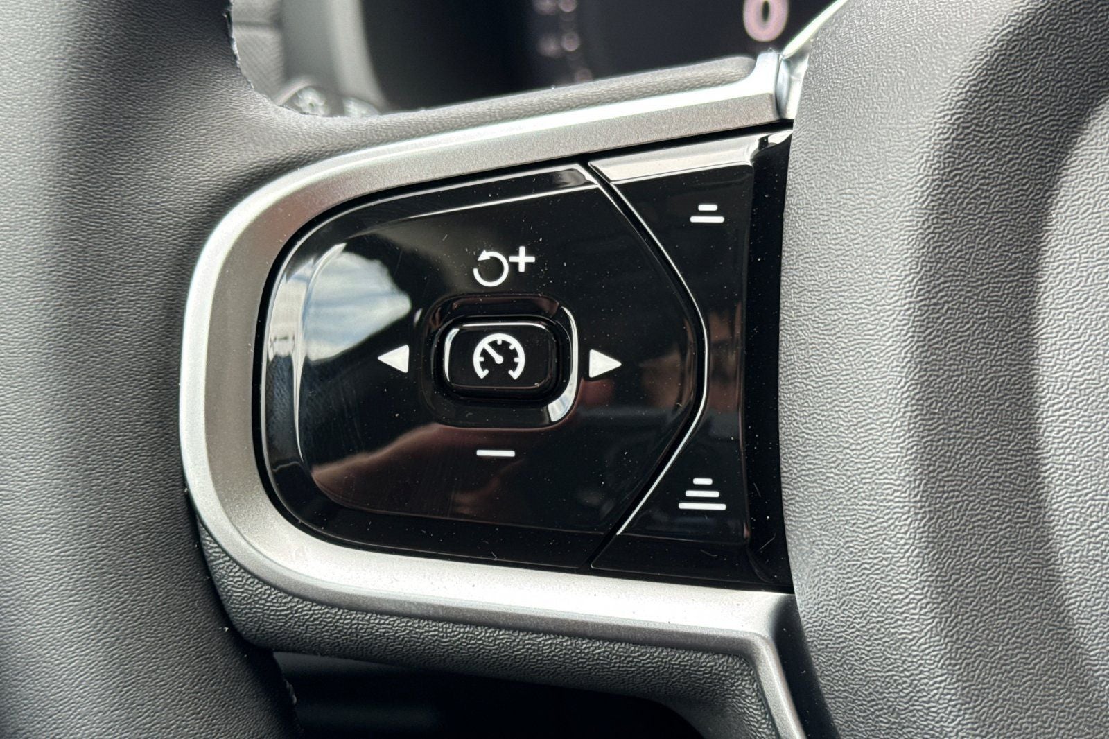 2026 Volvo XC90 Plug-In Hybrid T8 Plus 7 Passenger