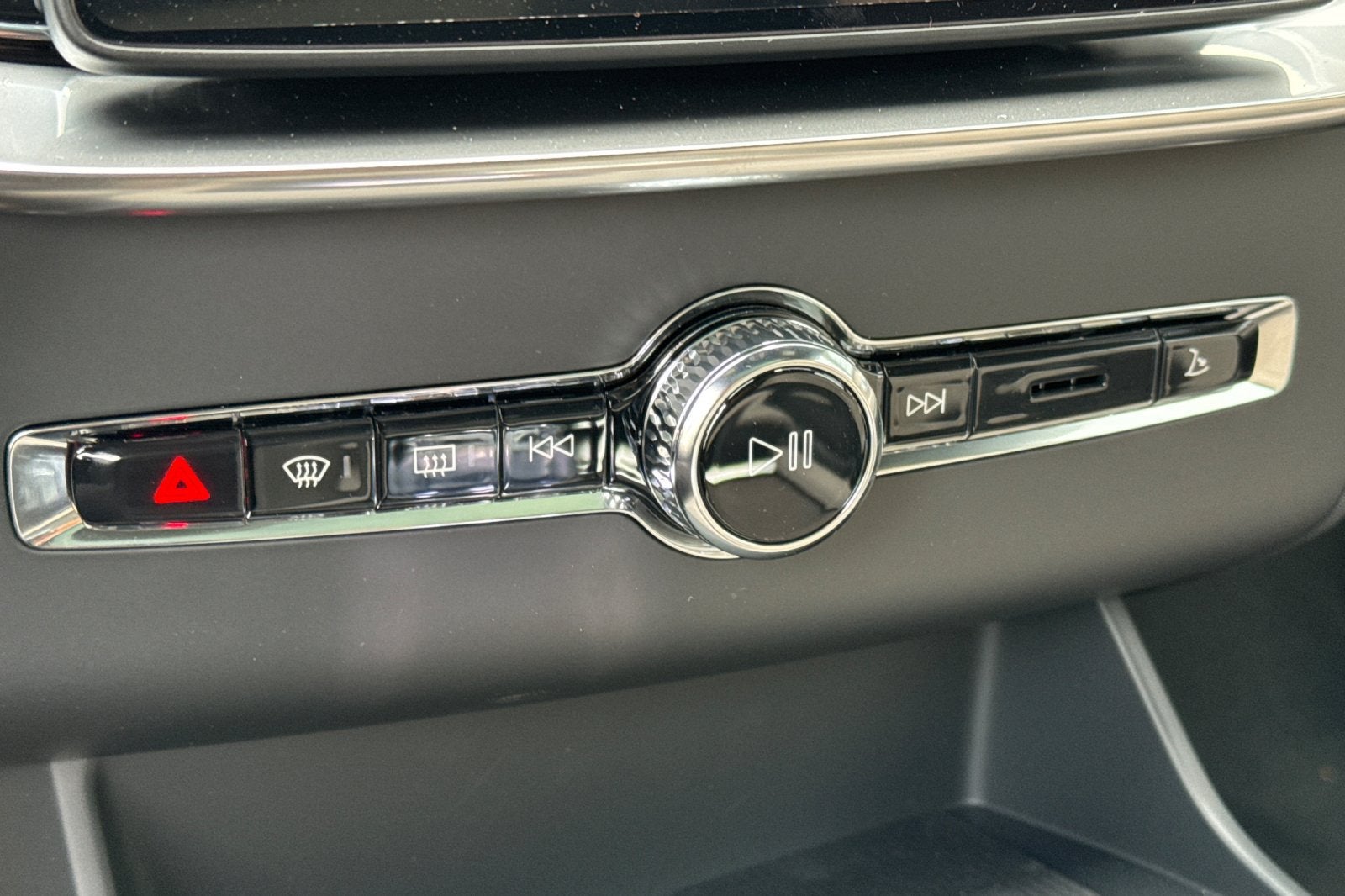 2026 Volvo XC90 Plug-In Hybrid T8 Plus 7 Passenger