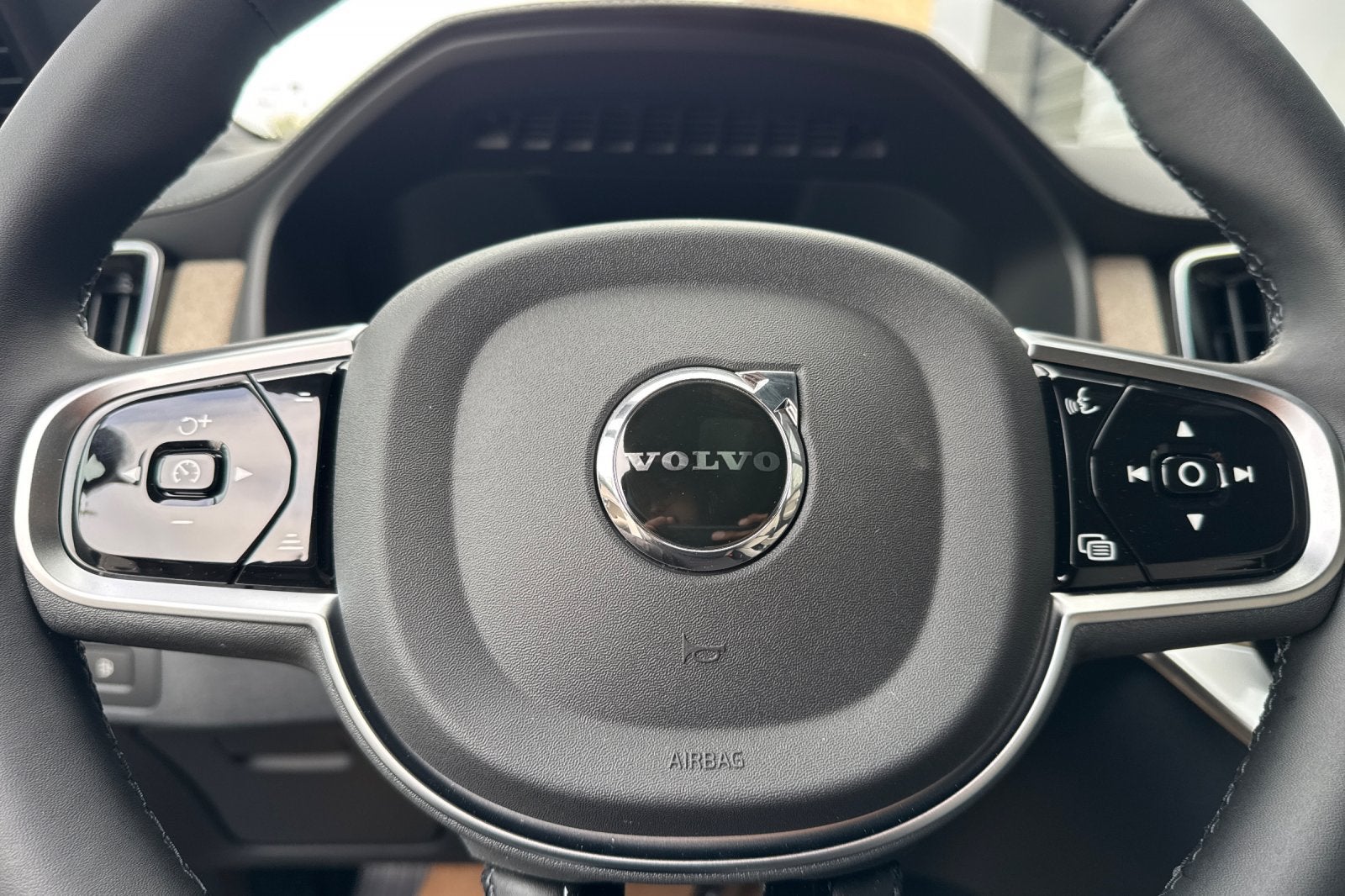 2026 Volvo XC90 Plug-In Hybrid T8 Plus 7 Passenger