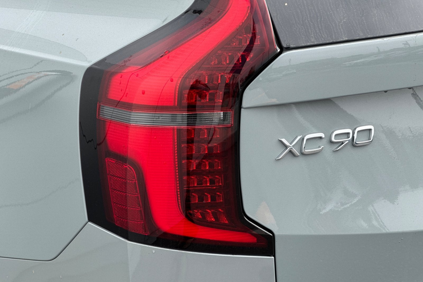 2026 Volvo XC90 Plug-In Hybrid T8 Plus 7 Passenger