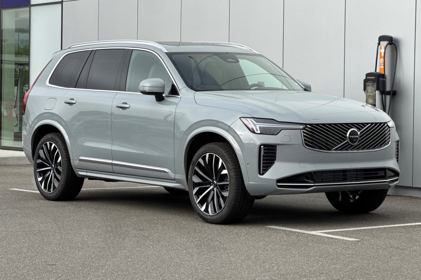 2026 Volvo XC90 Plug-In Hybrid T8 Plus 7 Passenger